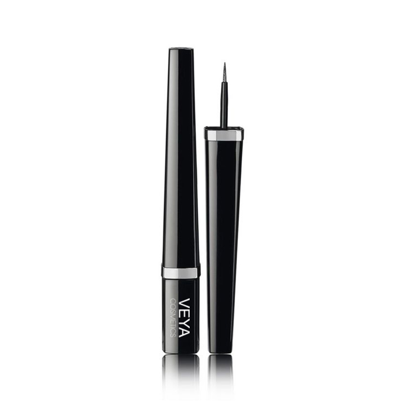 Fluidly Pigmented Eyeliner