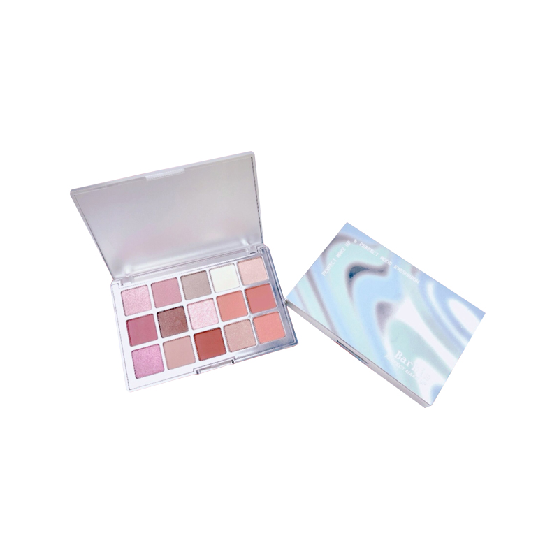 P2504044 Dreamer Eyeshadow Palette