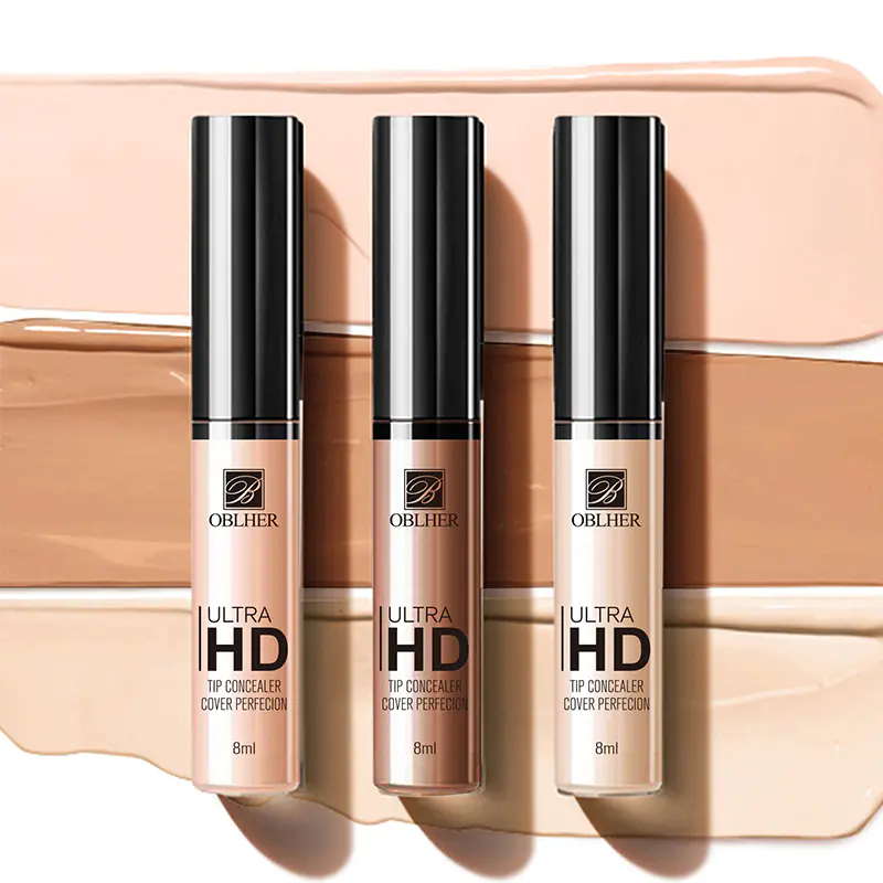 Cream foundation contour palette combining complexion shades and contour tones to support balanced coverage, seamless blending, and facial definition.